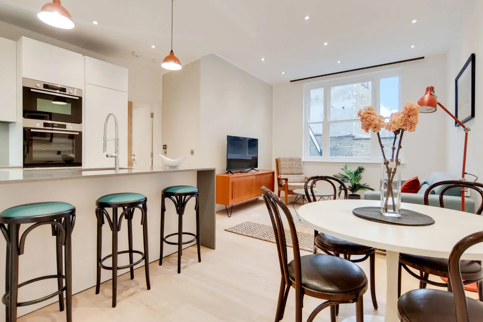 1_Unit 4-0 (1) living room interior