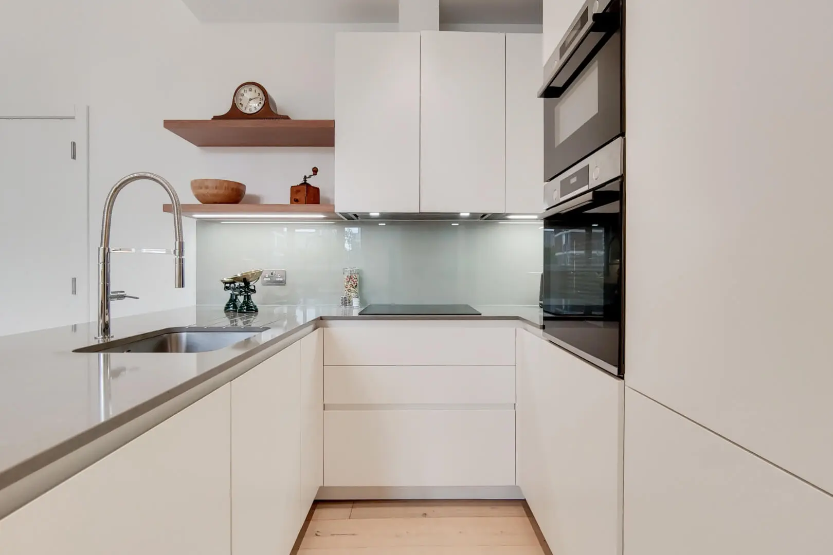 5_Unit 5-5 (1) bedroom interior